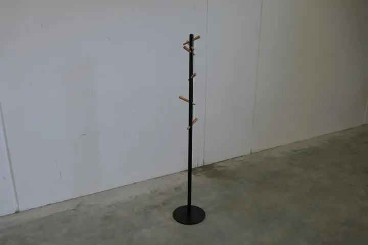 10x Garderobenständer - schwarz-Holz Optik